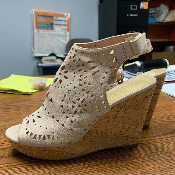 Marc Fisher Nude Suede Cut Out Cork Wedge Open Toe Sandal sz 10 EUC - Picture 1 of 5
